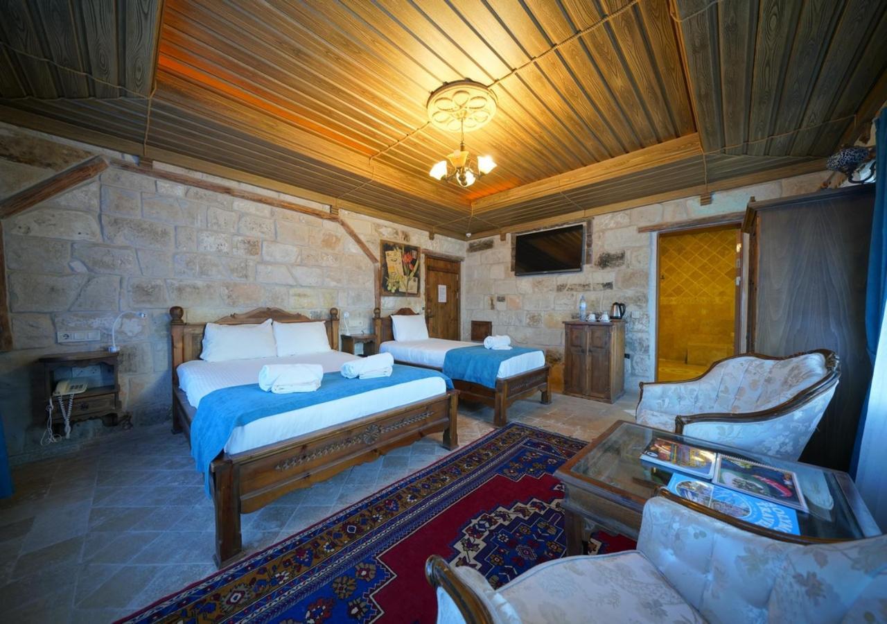 Shoestring Stone House Göreme Room photo