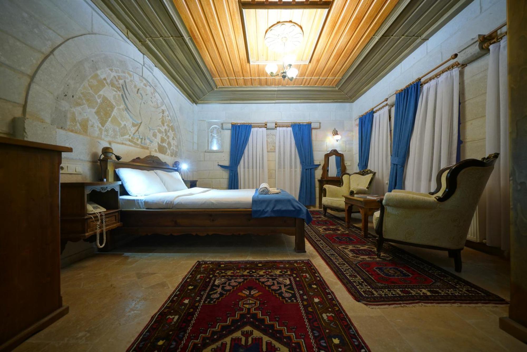 Shoestring Stone House Göreme Room photo