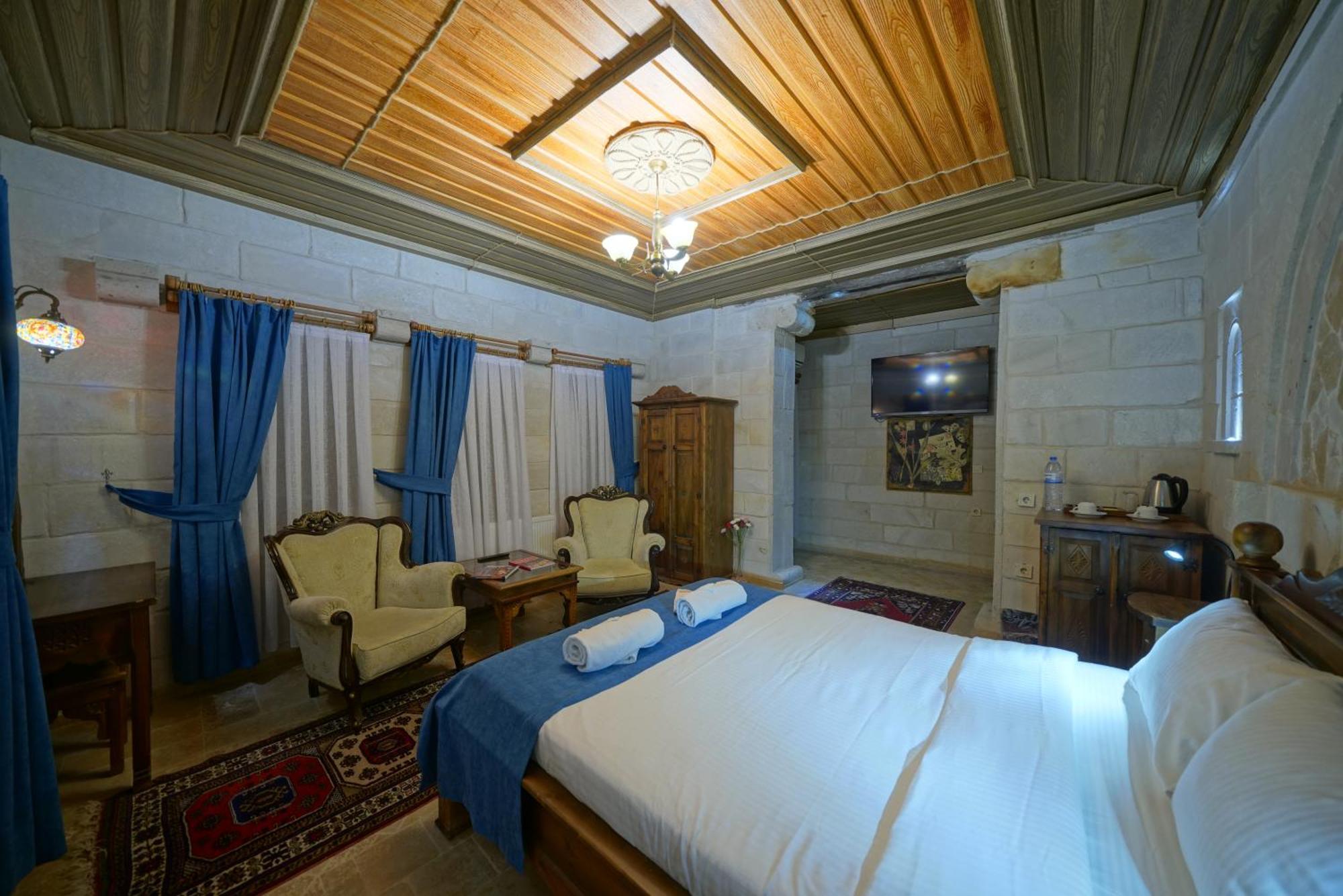 Shoestring Stone House Göreme Room photo