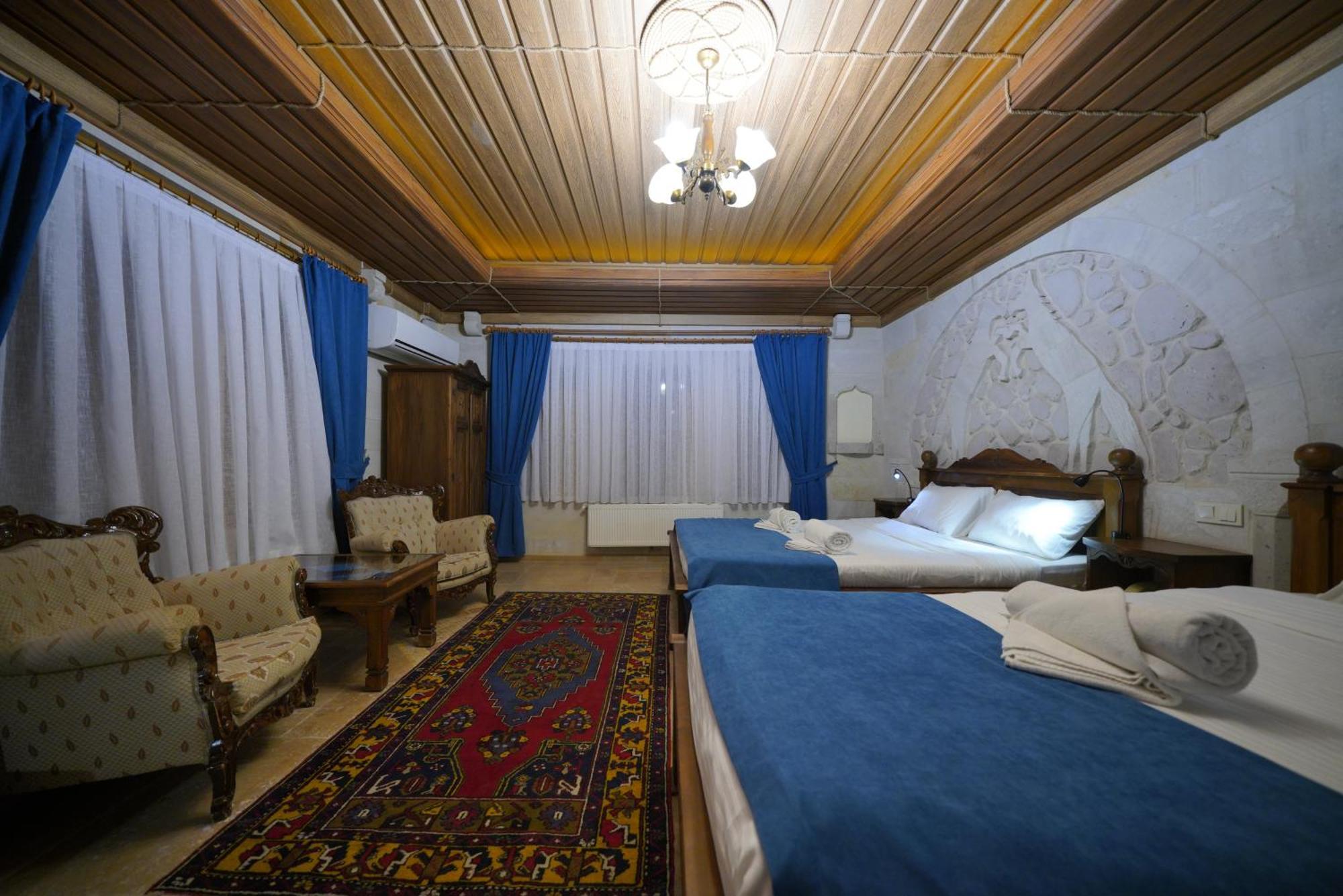 Shoestring Stone House Göreme Room photo